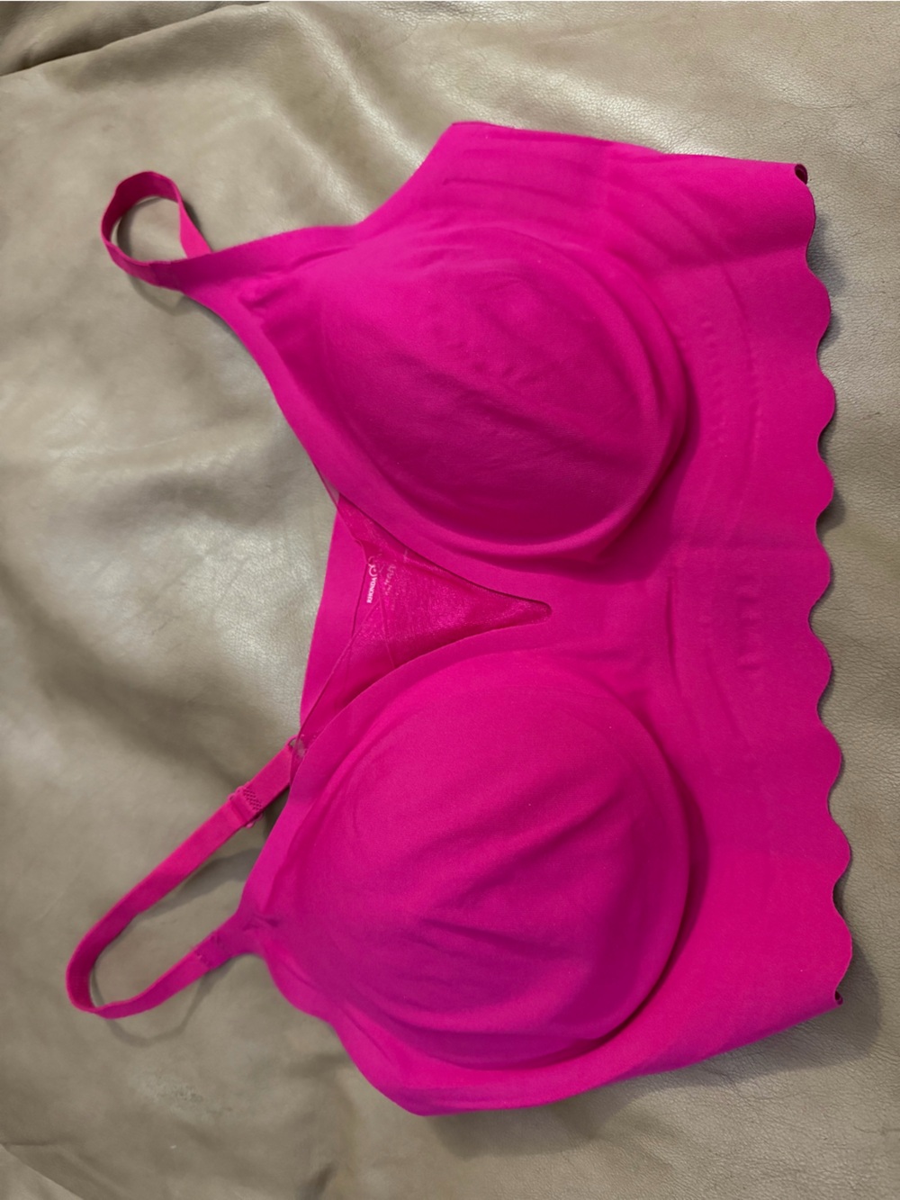 Rhonda Shear Seamless Molded Bralette - Hot Pink NWOT